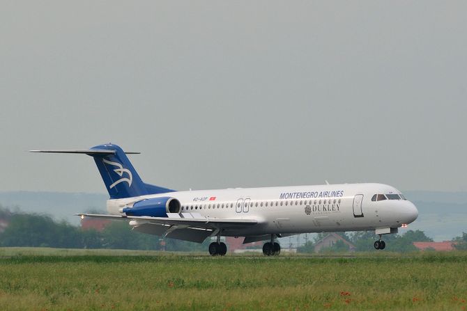 Montenegro Airlines Fokker 100