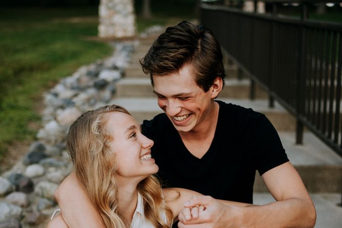 maloletnica, par, emotivni par, ljubav maloletnica, par, emotivni par, ljubav