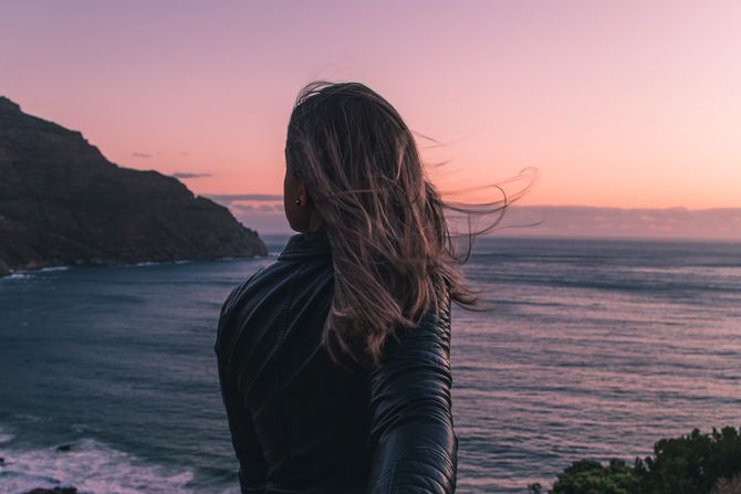 horoskop, zodijak, astrologija, devojka, zalazak sunca, more, obala horoskop, zodijak, astrologija, devojka, zalazak sunca, more, obala