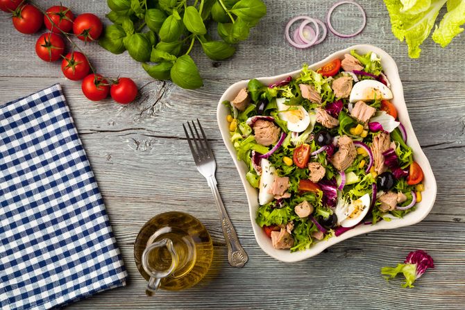tuna salata, tuna, salata, recept, kuhinja, riba tuna salata, tuna, salata, recept, kuhinja, riba