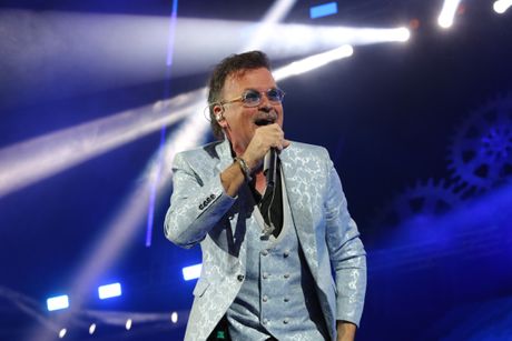 Dziboni Điboni Gibonni koncert u Areni