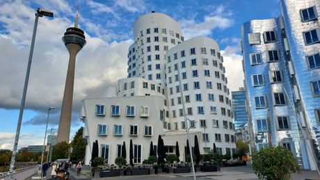 NEMAČKA FRANKFURT PANORAMA CENTAR GRADA NEMAČKA FRANKFURT PANORAMA CENTAR GRADA