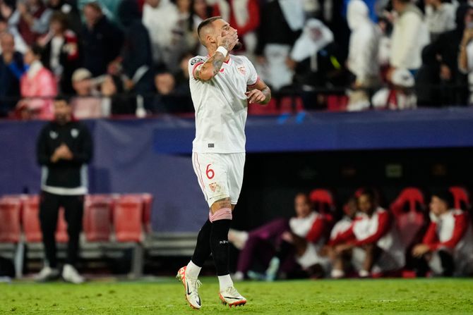 Nemanja Gudelj Nemanja Gudelj