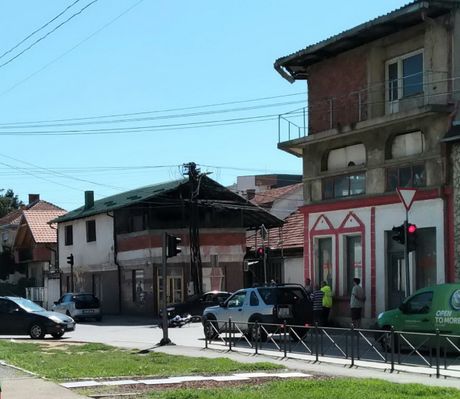Leskovac saobraćajna nesreća  udes u Leskovcu