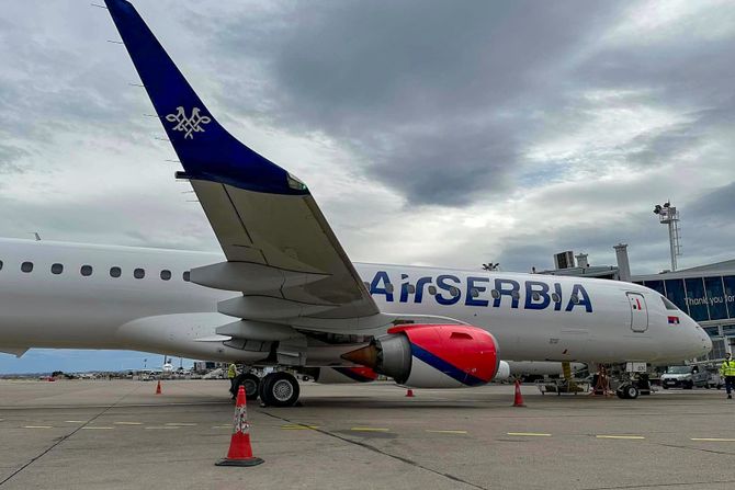 Air Serbia Embraer E195