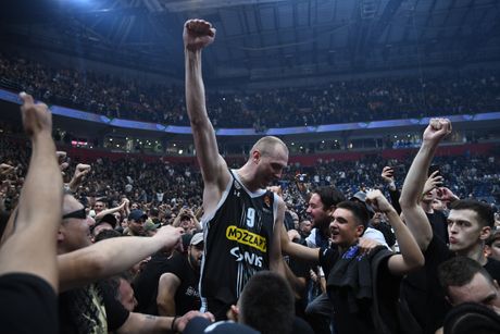 Alen Smailagić, KK Partizan