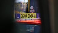 Tramvaj se zakucao u vozilo auto-škole na Trošarini, pogledajte trenutak udara
