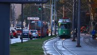 Zapalio se tramvaj u Požeškoj: Dim kulja iz vozila