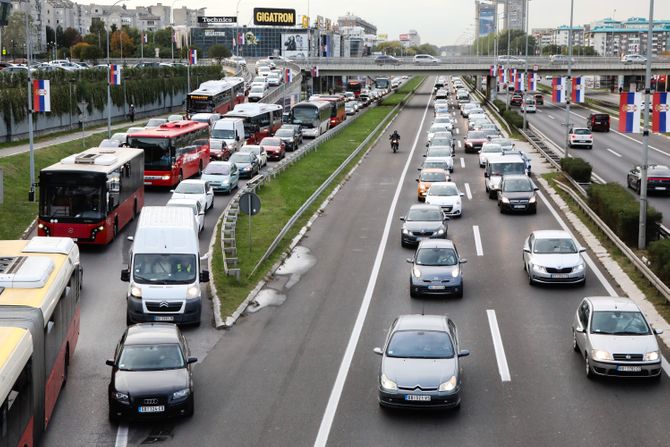 Gužva Gazela autoput auto-put