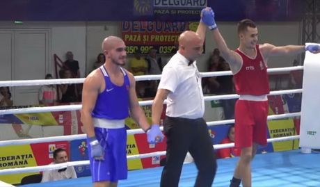 Nikola Cvetković boks pobedio albanca