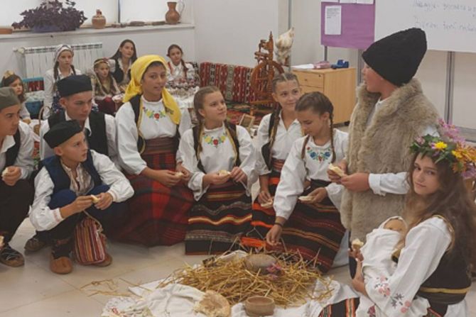 Različitosti, škola, Ivanjica