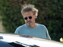 Metju Peri Matthew Perry