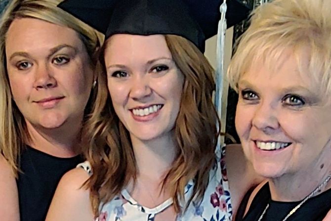 Zena tuzi doktora da je oplodio njegovom spermom Zena tuzi doktora da je oplodio njegovom spermom