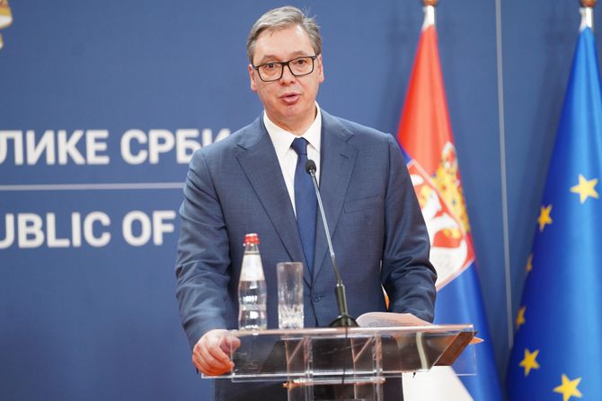 Aleksandar Vučić, Ursula fon der Lajen Aleksandar Vučić, Ursula fon der Lajen