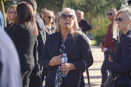 Sahrana sina Mirka Kodica, Lesce Sahrana sina Mirka Kodica, Lesce