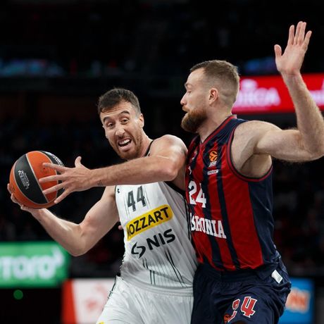 KK Baskonija - KK Partizan