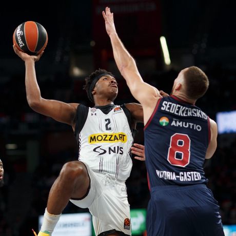 KK Baskonija - KK Partizan