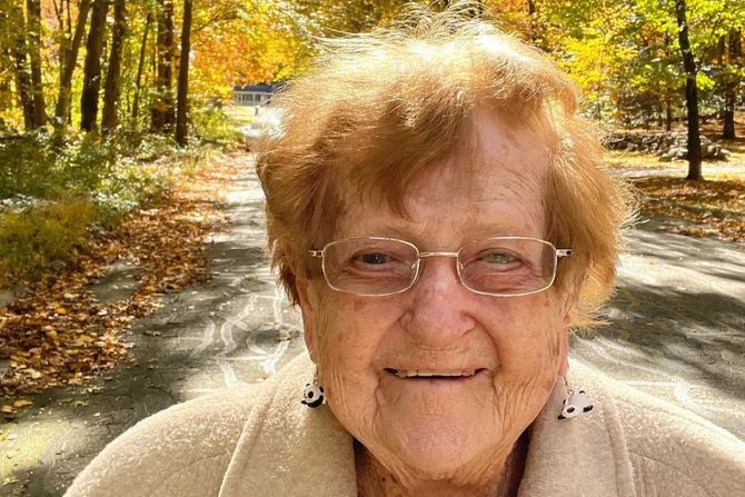 grandma_droniak grandma_droniak