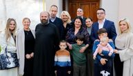 Ministarka Kisić u Bečeju posetila desetočlanu porodicu Lazić