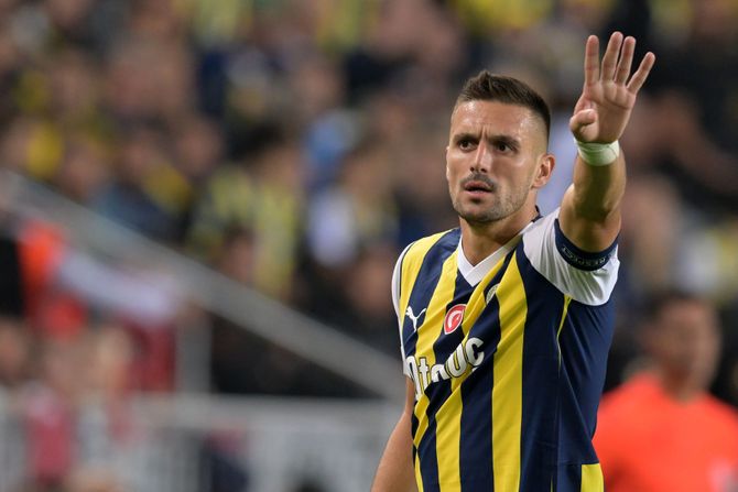 Dušan Tadić FK Fenerbahče