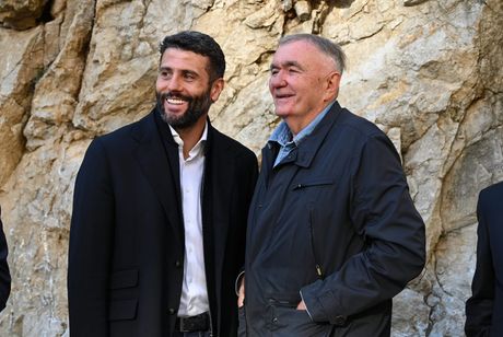 Aleksandar Šapić, pomen nevinim žrtvama kominističkog režima