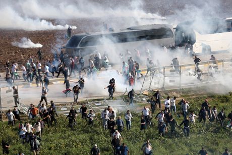 Turska Adana vazduhoplovna baza Indžirlik sukobi policije i demonstranata protesti