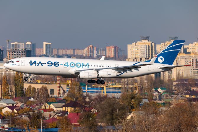 IL-96-400