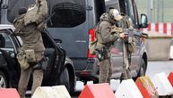 16. sat pregovora sa muškarcem na aerodromu u Hamburgu: Policija sumnja da je naoružan, dete i dalje kod njega