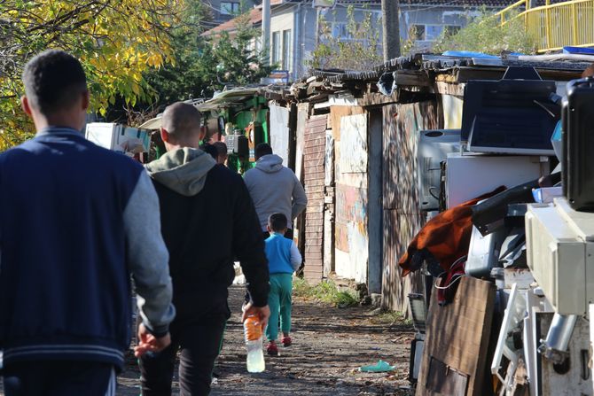 Železnik požar nastradalo dete