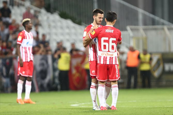 Hvang In Bom, FK Crvena zvezda