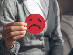 neraspoloženje, tužan smajli, kortizol, tuga