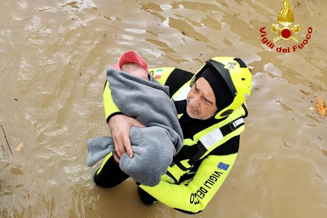 Spašavanje bebe, Toskana, poplave