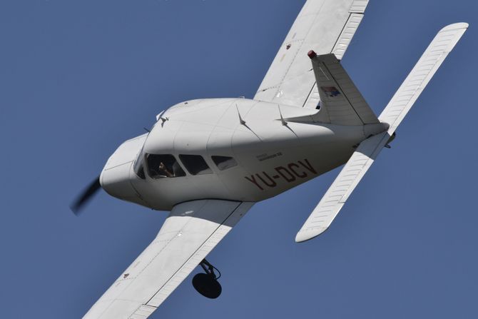 Piper Pa-28 YU-DCV