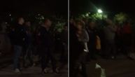 Snimili smo navijače Lajpciga u Beogradu: Čuvaju ih jake snage policije pre meča sa Zvezdom