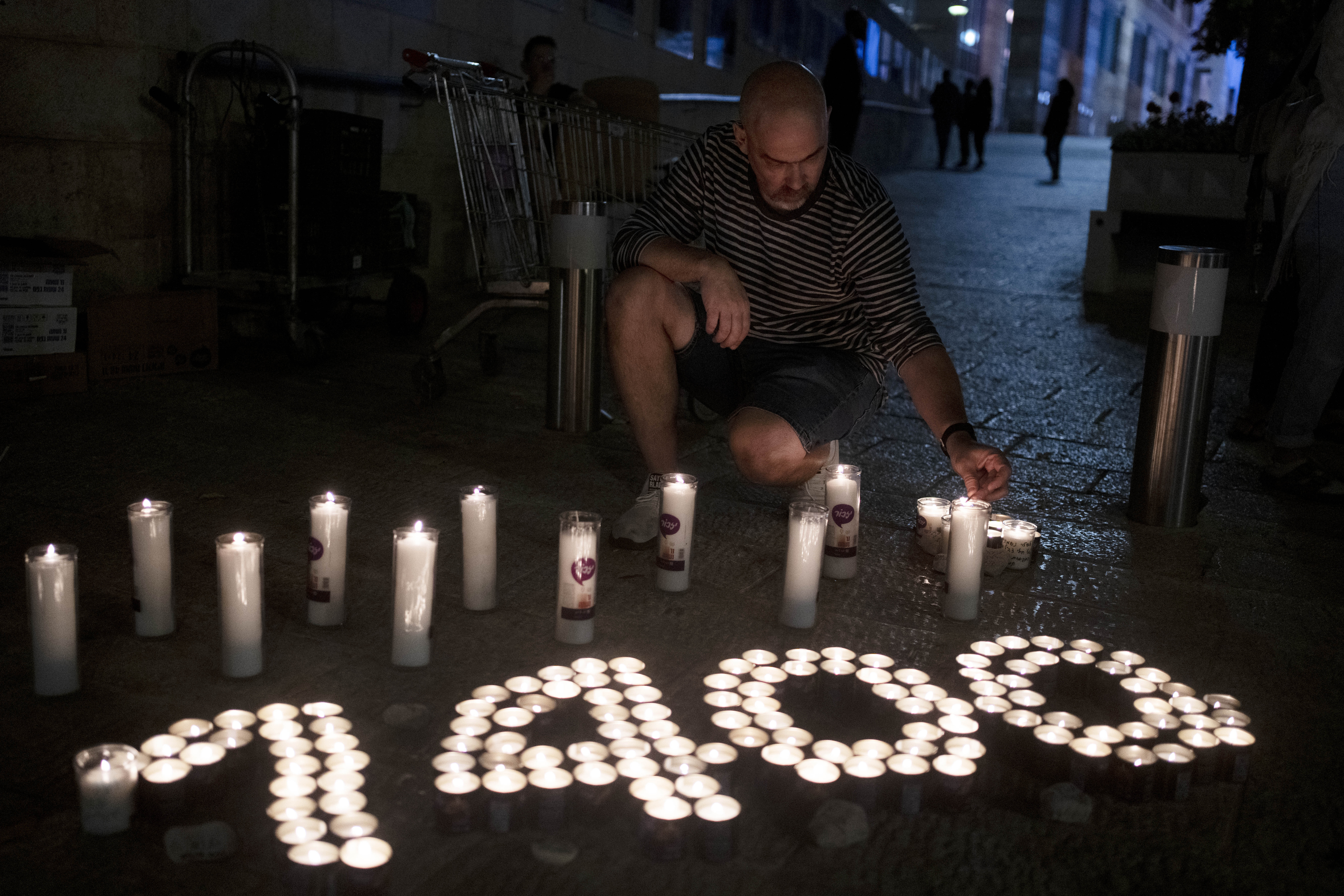 Mladić izvršio samoubistvo na grobu devojke ubijene u masakru na festivalu Nova: Želeo je da bude pored nje...