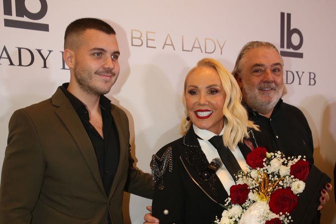 Lady B, Nova kolekcija, Lepa Brena Lady B, Nova kolekcija, Lepa Brena