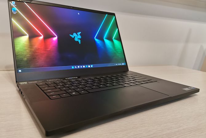 razer-blade15-3