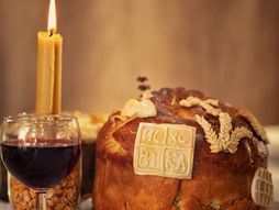 Slava, porodična slava, Slavska trpeza, slave, vino, slavski kolač, slavska sveća