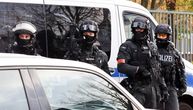 Učenik ubio učenicu, pa pobegao: Policija intenzivno traga za napadačem, evakuisana srednja škola u Nemačkoj