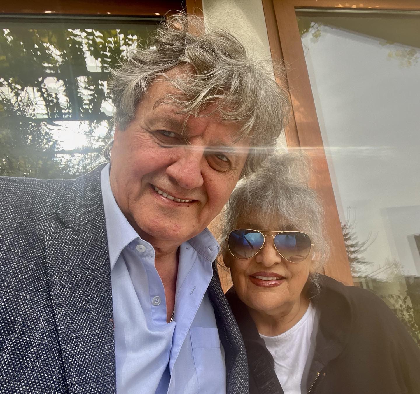 Žena Radoša Bajića u bolnici: Glumac objavio sliku i potresne reči, kolege mu pružaju podršku