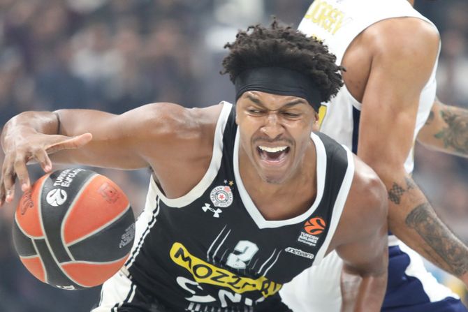 Zek Ledej, Košarka Evroliga KK Partizan Fenerbahče