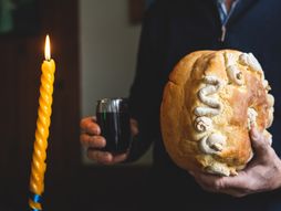 slava, sveća, kolač, slavski kolač, slavska sveća, vino, domaćin slave