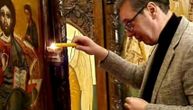 Vućić pred polazak u Pariz zapalio sveću u manastiru Poganovo: "Ovde se uvek posebno osećam"