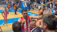 Tobi i Teodosić burno proslavili pobedu sa navijačima Zvezde u Zadru: Pali su i zagrljaji pored tribine