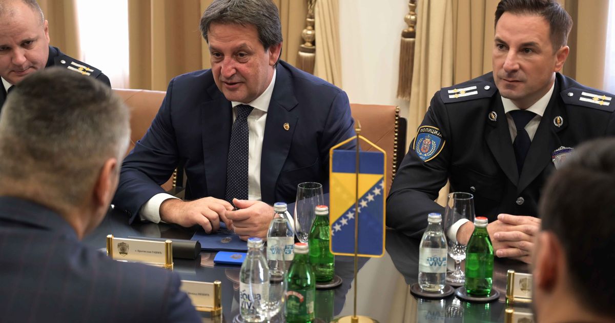 Gašić se sastao na marginama 24. Komiteta ministara Konvencije o policijskoj saradnji u Jugoistočnoj Evropi - Telegraf.rs