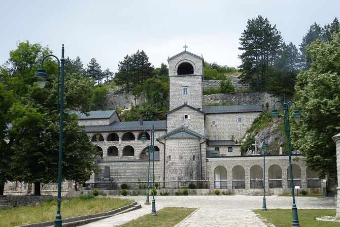 Cetinje, Cetinjski manastir, Crna Gora