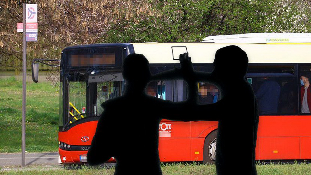 Tuča u autobusu na Žarkovu: Očevici prijavili da muškarac leži bez svesti!