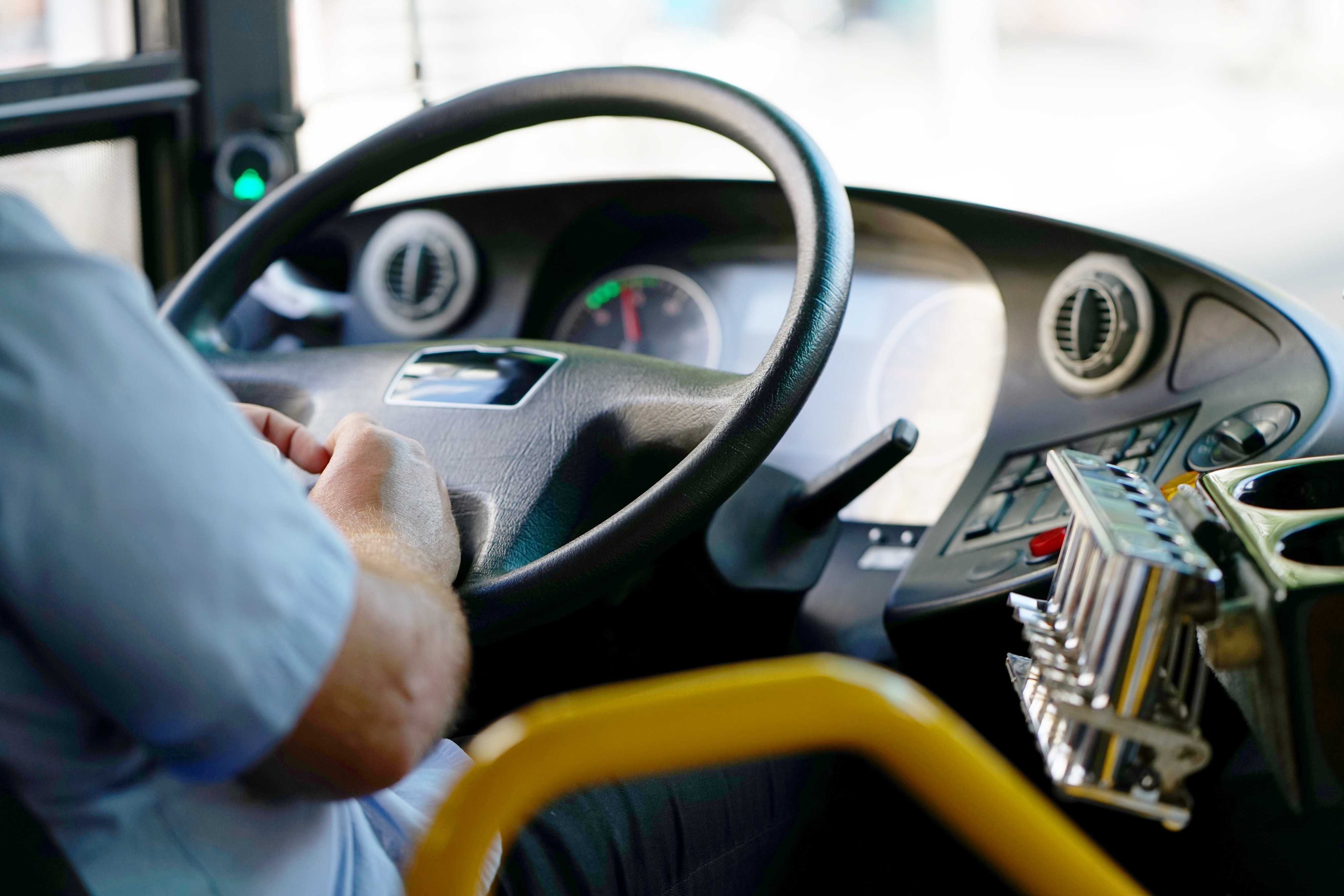 Užas kod Bačke Topole: Autobus sa Hvara sleteo s puta na korak do cilja - ima POVREĐENIH