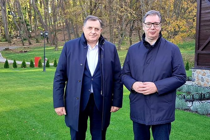 Dodik i Aleksandar Vučić Dodik i Aleksandar Vučić