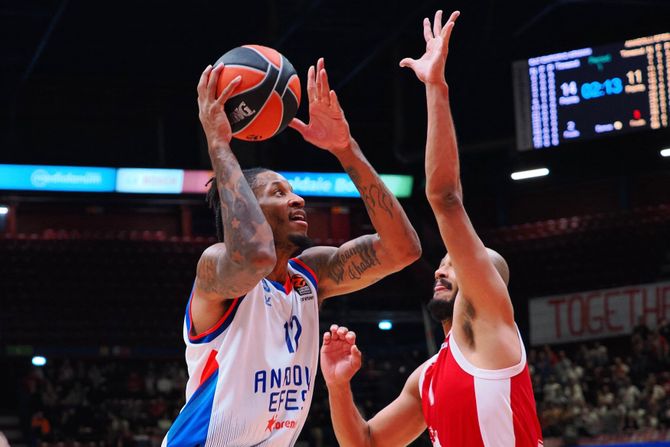 Vil Klajburn i Ševon Šilds, Efes - Milano Vil Klajburn i Ševon Šilds, Efes - Milano